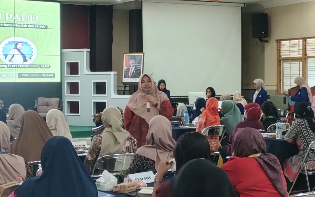 GURU PAUD SIAP MEMAJUKAN PENDIDIKAN INDONESIA: OFFERING B22 PG PAUD UM SUKSES GELAR PELATIHAN UNTUK GURU PAUD